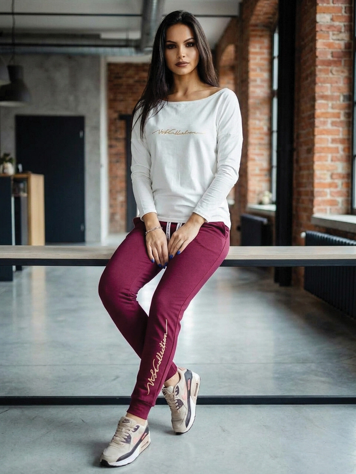 Dámska tepláková súprava VSB11 bordo + cream