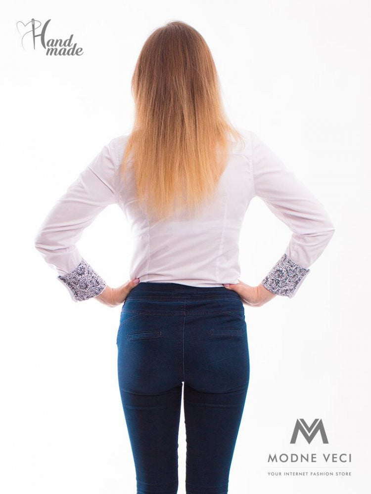Biela dámska košeľa s čiernym lemom Slim-Fit VS-DK1608
