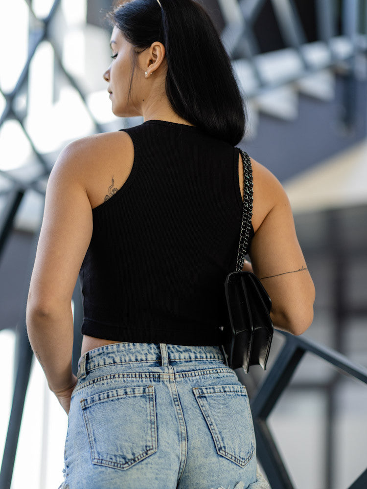 Čierny dámsky vrúbkovaný croptop VSB LOLLY